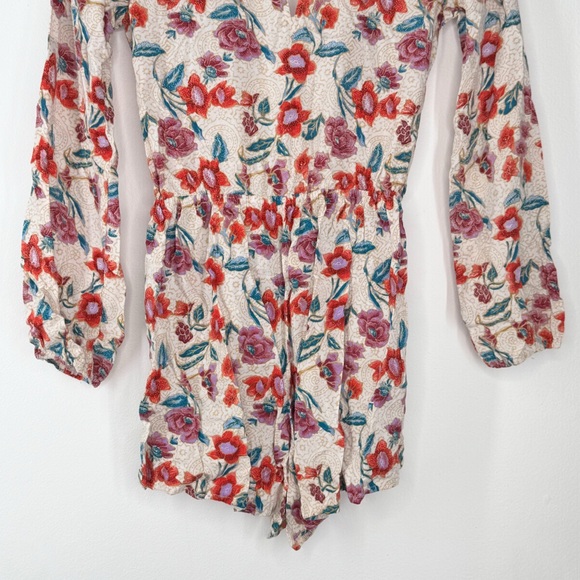 Hollister Long Sleeve Floral Romper Women’s Size XS - Picture 11 of 13